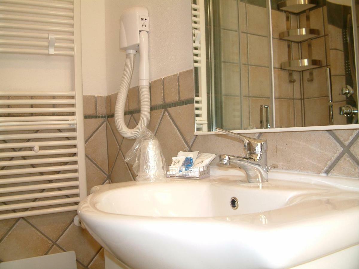 Bed and Breakfast Sa Ramadura Pula Exterior foto