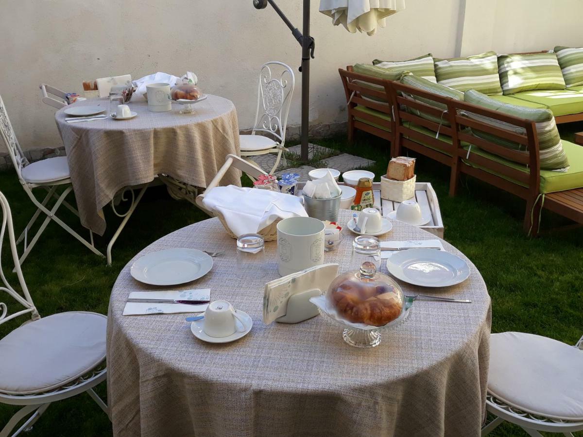 Bed and Breakfast Sa Ramadura Pula Exterior foto
